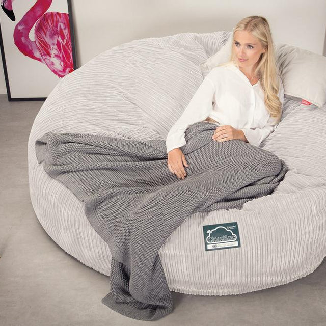 LOUNGE PUG, CloudSac 3000 XXL, Een King Size Zitzak Bank met Vezel-latex Vlokvulling, Corduroy Ivoor