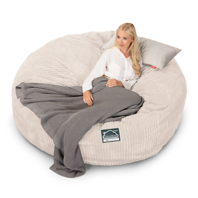 LOUNGE PUG, CloudSac 3000 XXL, Een King Size Zitzak Bank met Vezel-latex Vlokvulling, Corduroy Ivoor
