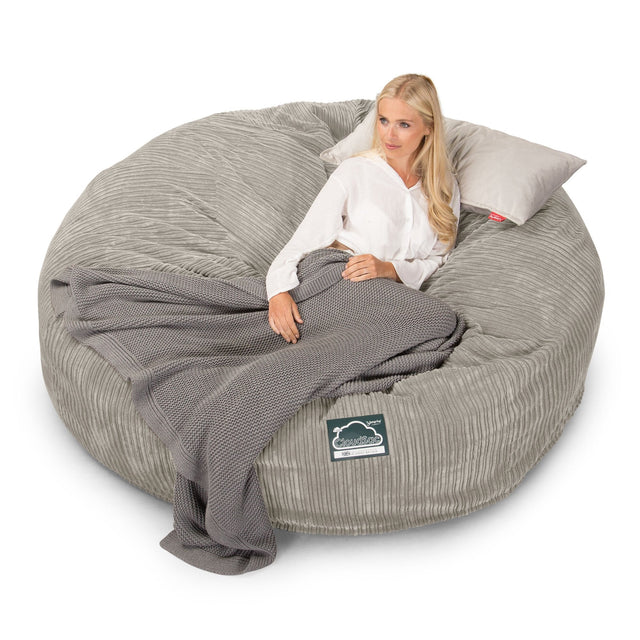 LOUNGE PUG, CloudSac 3000 XXL, Een King Size Zitzak Bank met Vezel-latex Vlokvulling, Corduroy Mink