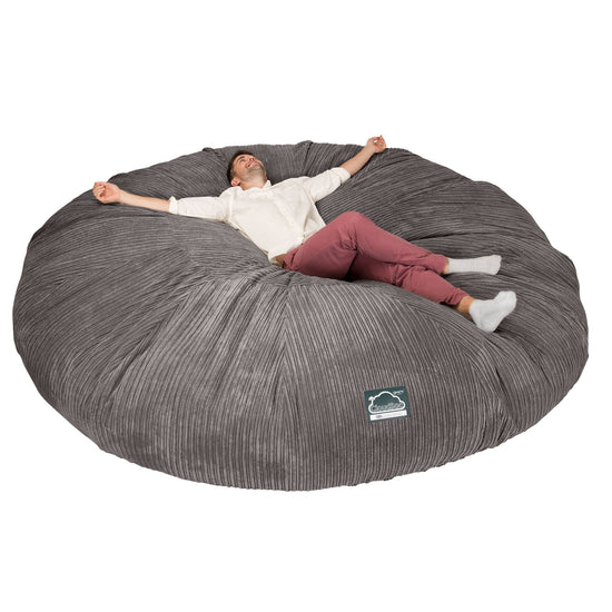 LOUNGE PUG, CloudSac 5000 XXXXXL, Een Titanic Zitzak Bank met Vezel-latex Vlokvulling, Corduroy Graphite Grijs