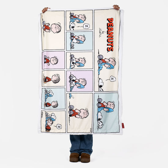 Snoopy Bank Sierdeken - Stripboek 01