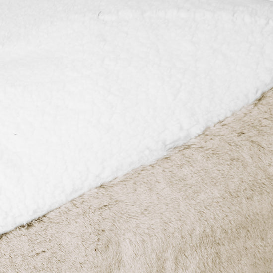 Sloucher Groot Hondenbed - Nepkonijnenbont Goudbruin 03