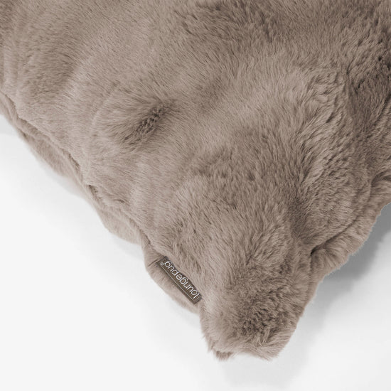 Kussenhoes 47 x 47cm - Namaakbont Bubble Mink 02