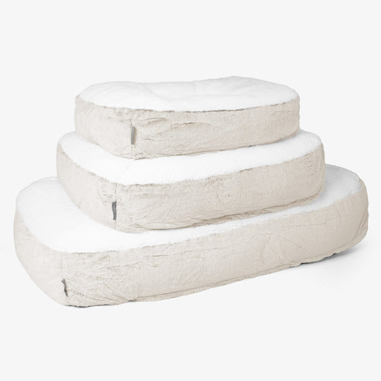 Sloucher Medium Hondenbed - Nepkonijnenbont Wit 02