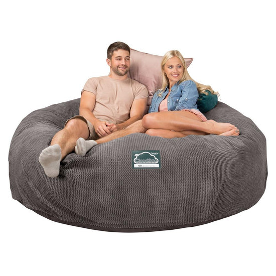 LOUNGE PUG, CloudSac 3000 XXL, Een King Size Zitzak Bank met Vezel-latex Vlokvulling, Pompom Antraciet