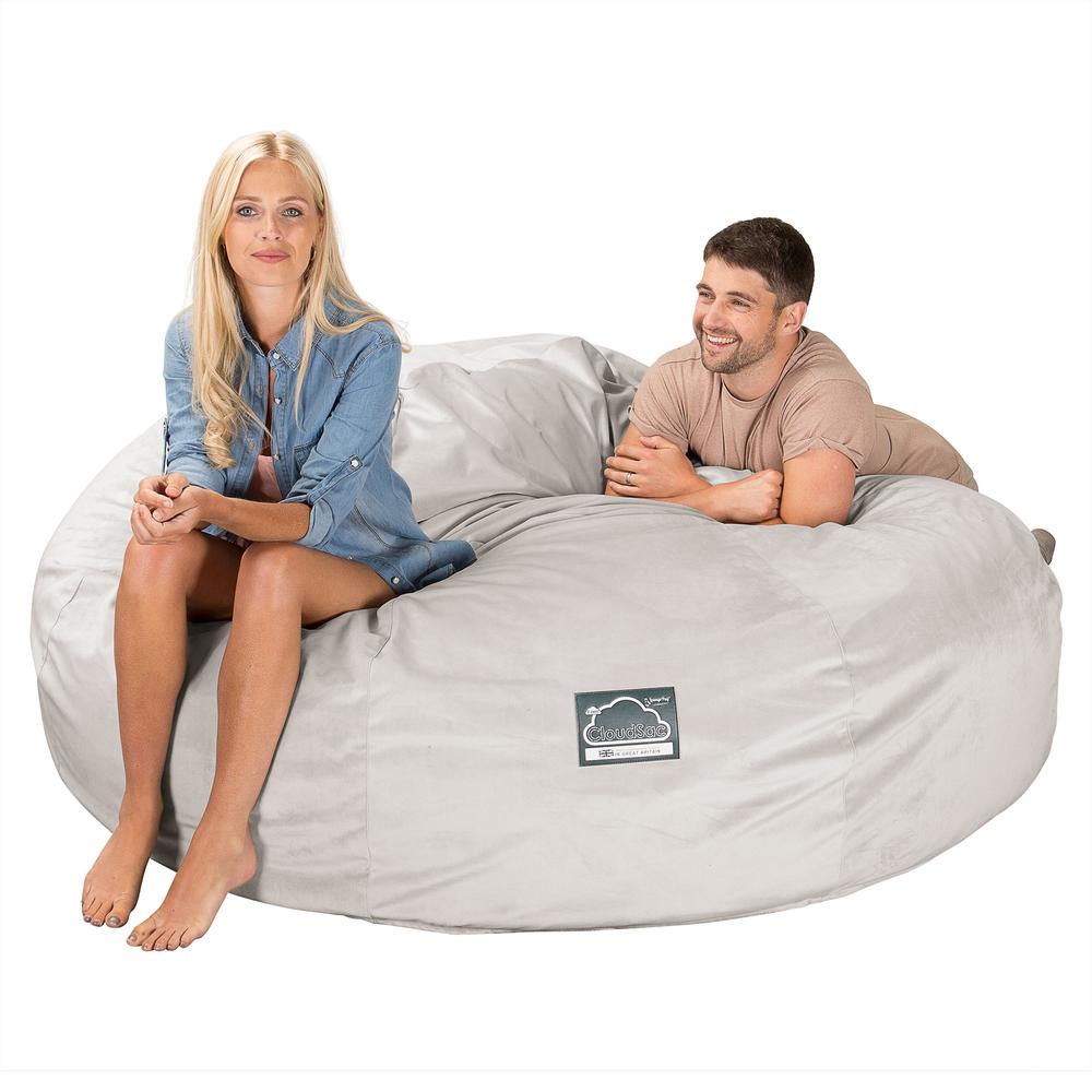 LOUNGE PUG, CloudSac 3000 XXL, Een King Size Zitzak Bank met Vezel-latex Vlokvulling, Fluweel Zilver
