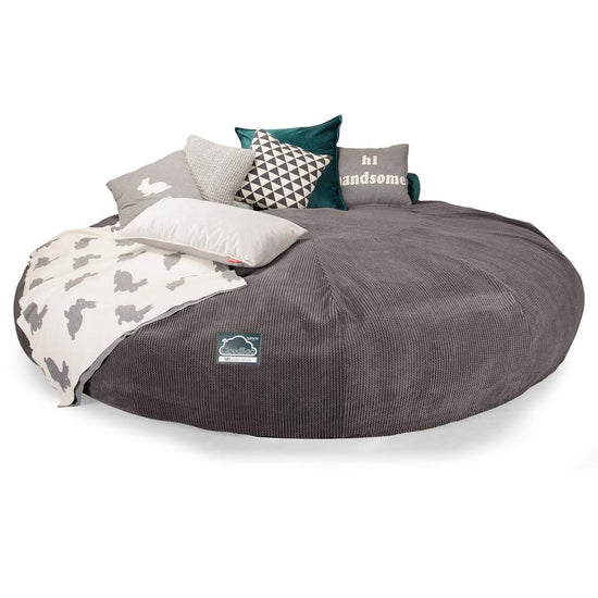 LOUNGE PUG, CloudSac 5000 XXXXXL, Een Titanic Zitzak Bank met Vezel-latex Vlokvulling, Pompom Antraciet