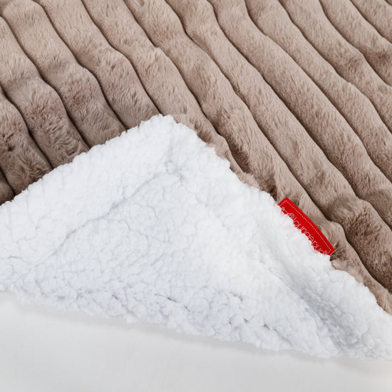 Sherpa-sprei / Deken - Ultra Pluche Corduroy Mink 02