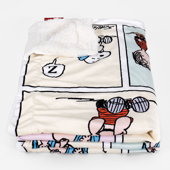 Snoopy Bank Sierdeken - Stripboek 02